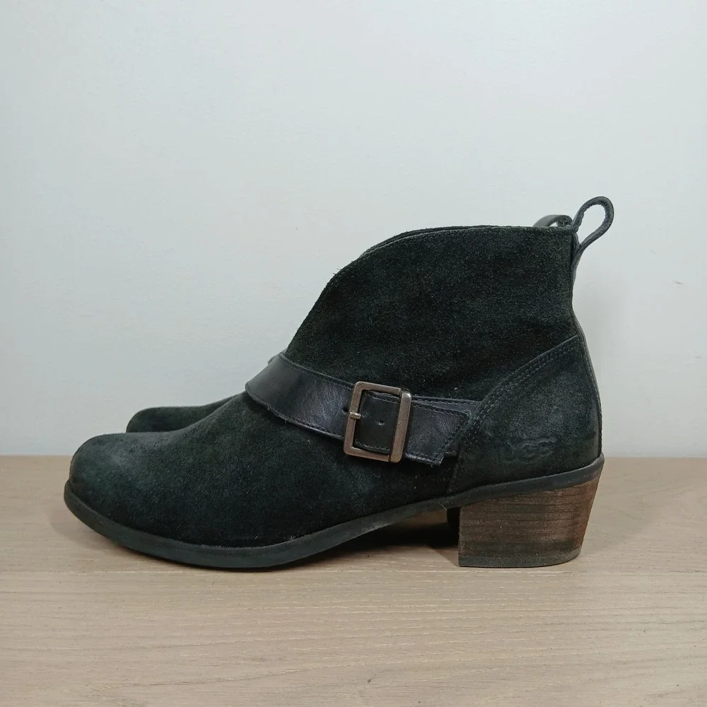 UGG Ankle Boots Womens 8.5 Black Suede Buckle Western Boho Moto Block Heel